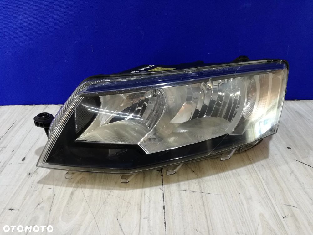 Skoda Octavia III 3 5E lampa reflektor przód lewa Anglik 2013/2017 - 1