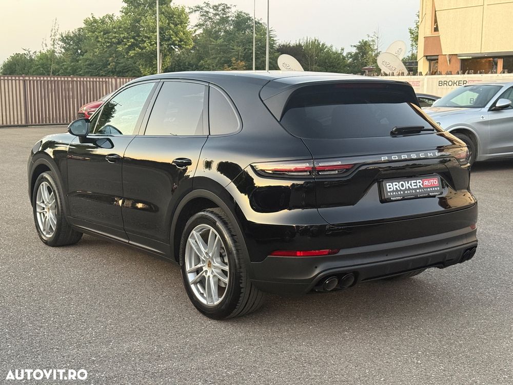 Porsche Cayenne - 7