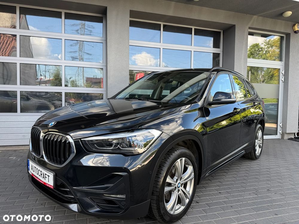 BMW X1 sDrive18i Sport Line - 23