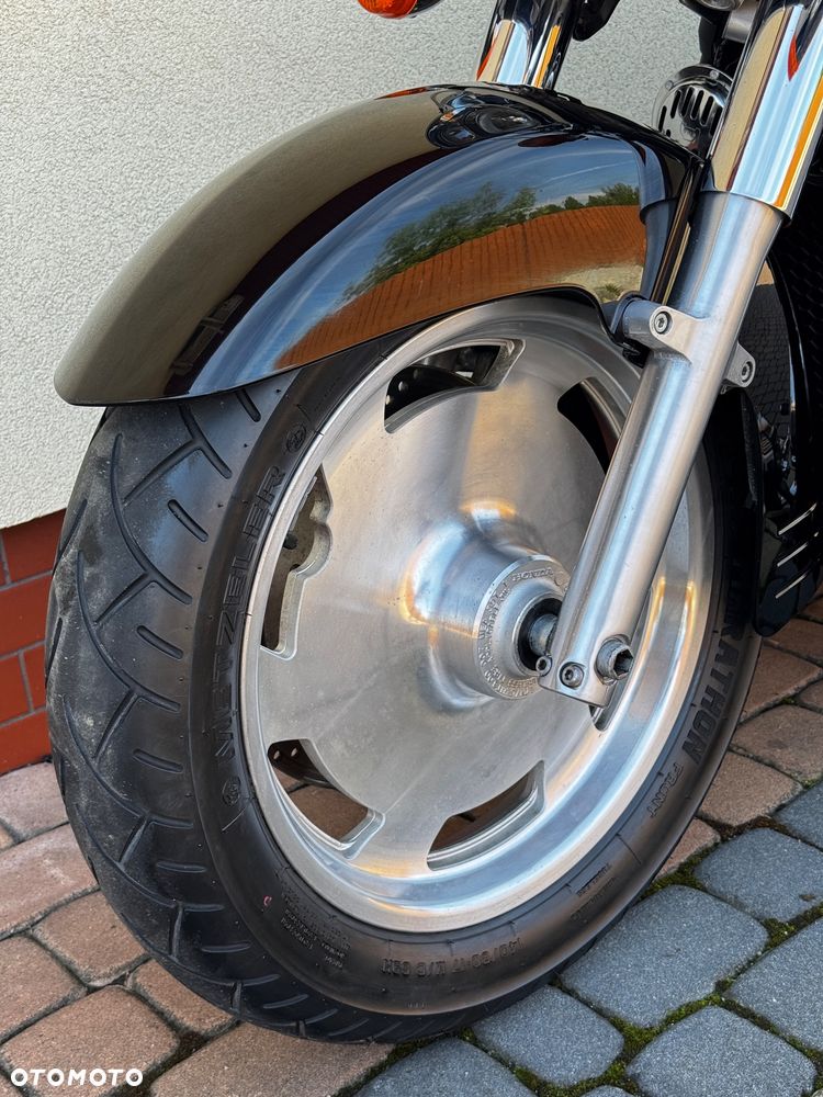 Honda VTX - 24