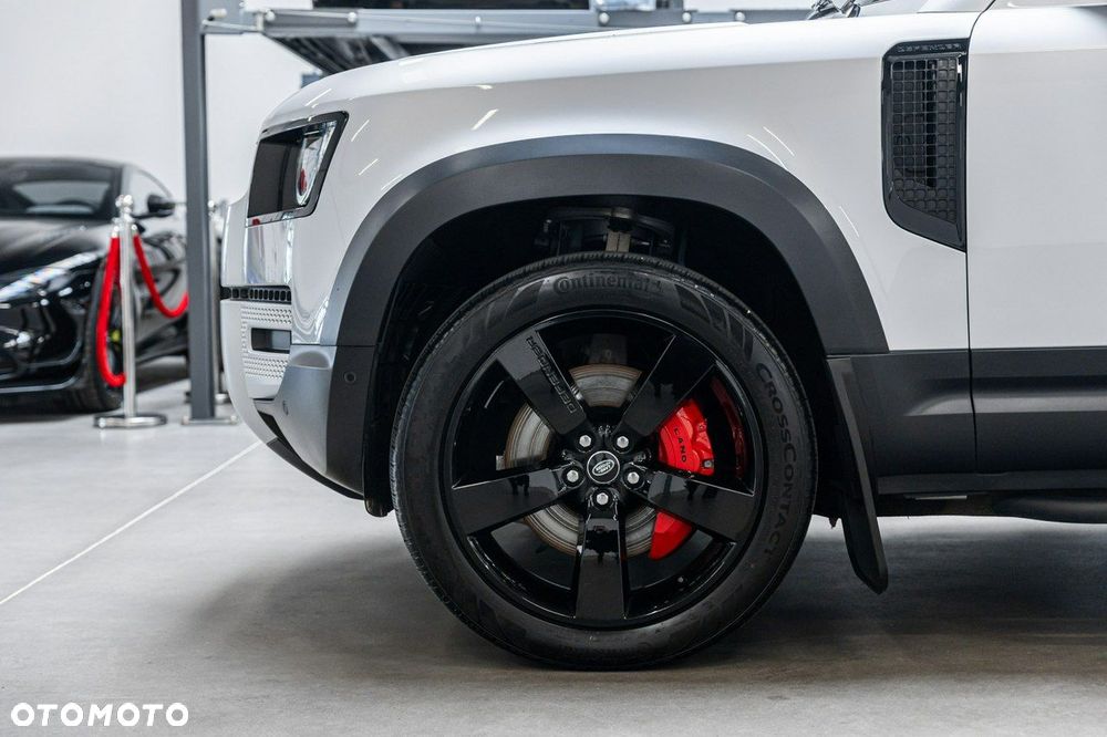 Land Rover Defender - 14