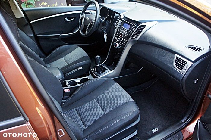 Hyundai i30 - 19