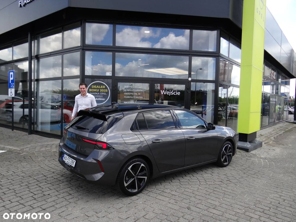 Opel Astra 1.2 T GS S&S - 4