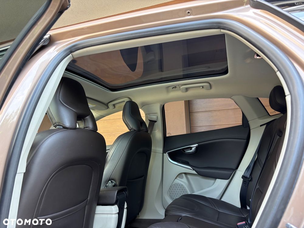 Volvo V40 T3 Summum - 15