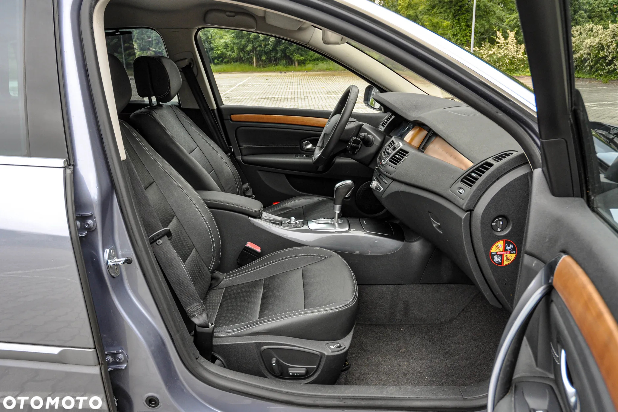 Renault Laguna 2.0 DCi Initiale - 11