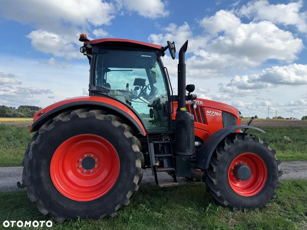 Kubota Ciągnik rolniczy Traktor Kubota M7151 PREMIUM 2017 ROK_Amortyzowana oś,Klima,TUZ,Zaczepy - 5