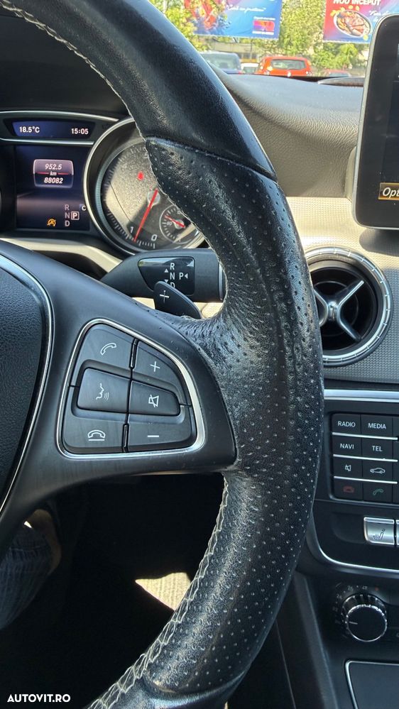 Mercedes-Benz CLA 180 7G-DCT - 18