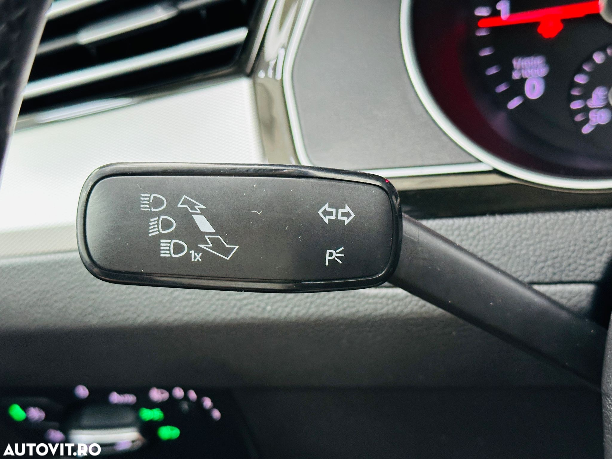 Volkswagen Passat - 34