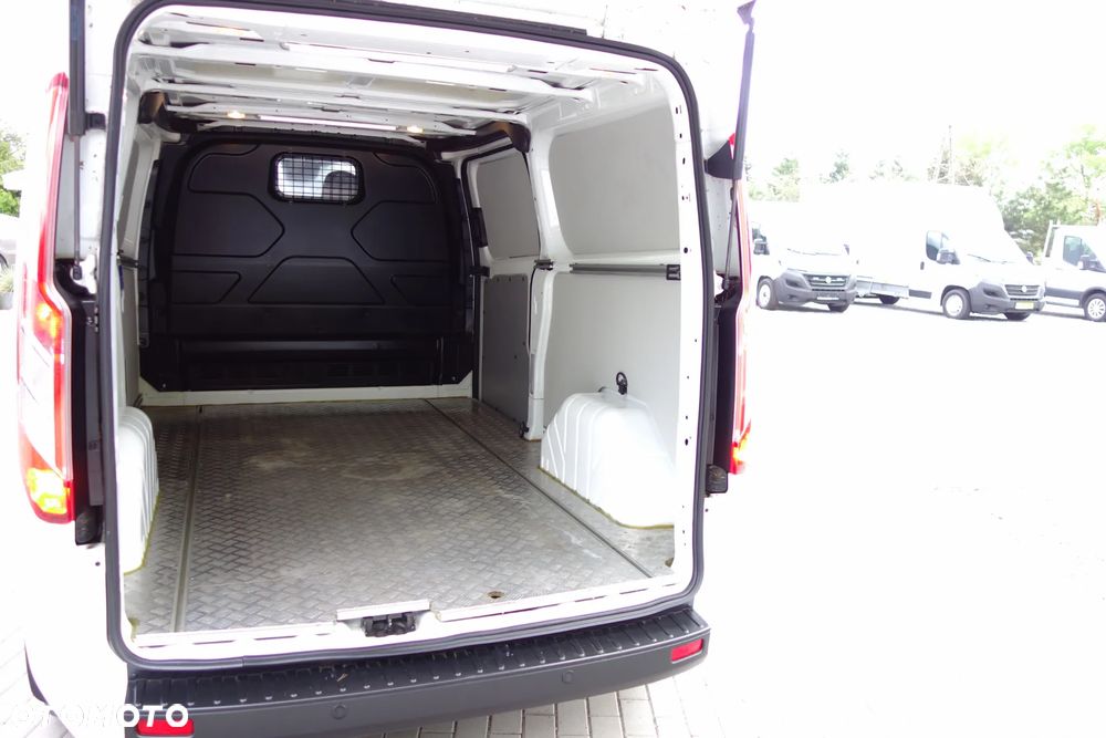 Ford Transit Custom 2.0 Ecoblue Long 130 KM Klima Webasto Kamera - 10