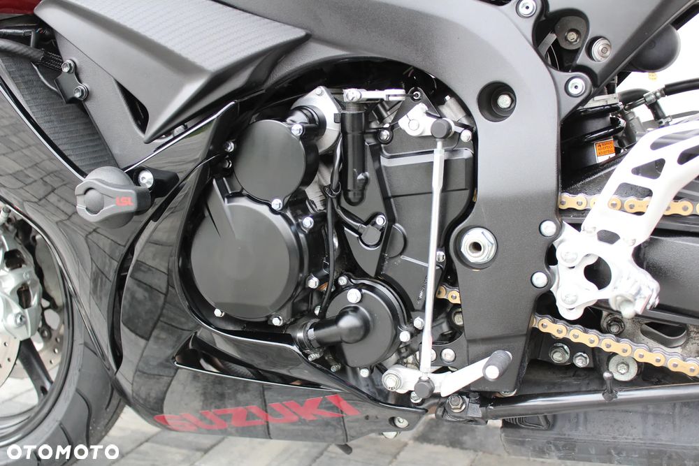 Suzuki GSX-R - 12