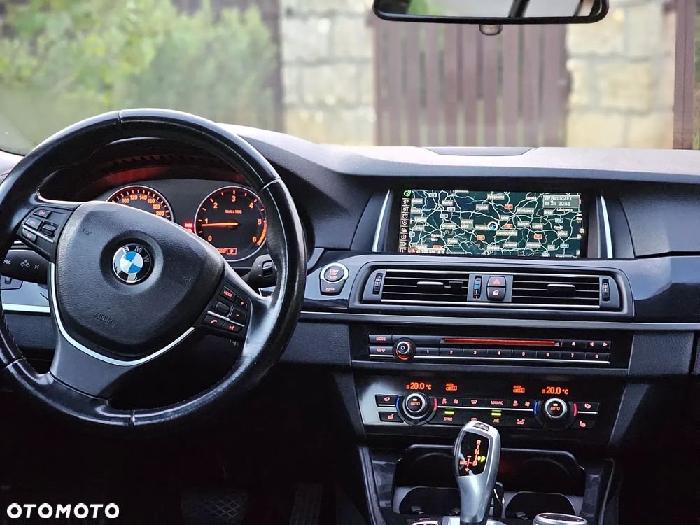 BMW Seria 5 520d - 8