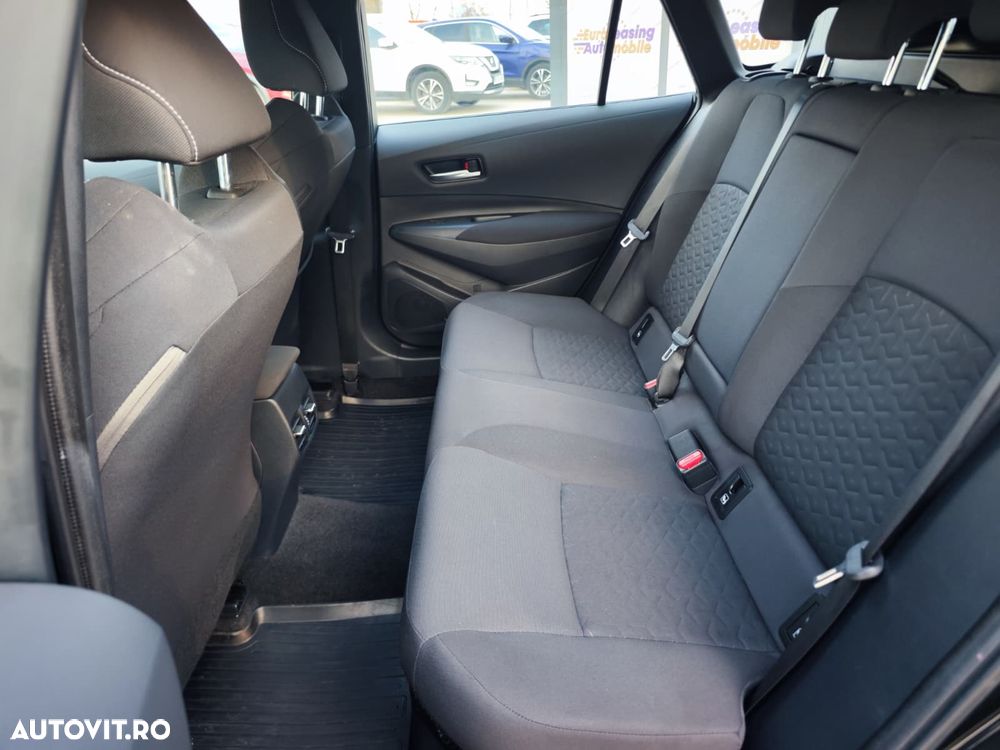 Toyota Corolla 2.0 HSD TS Exclusive - 14