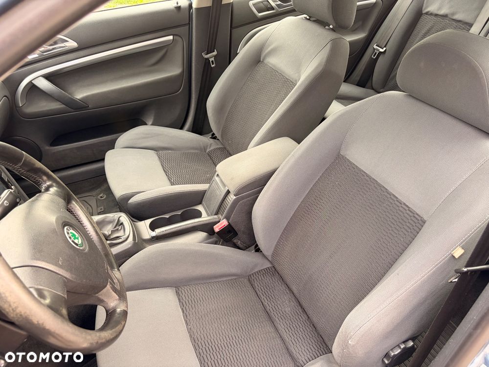 Skoda Superb 1.8T Classic - 10