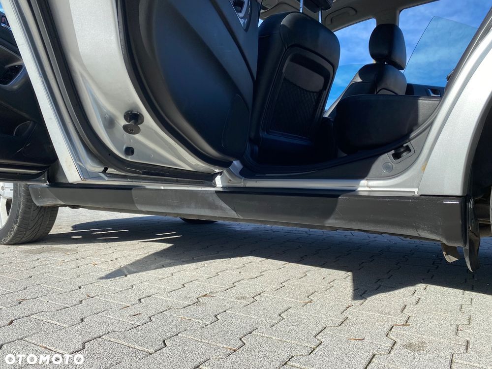 Subaru Legacy Kombi 3.0 H6 NAV - 17