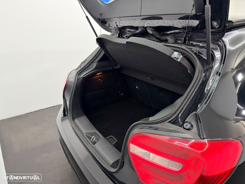 Mercedes-Benz A 180 d Urban - 32
