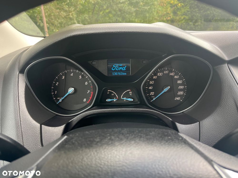 Ford Focus 1.6 Edition - 16
