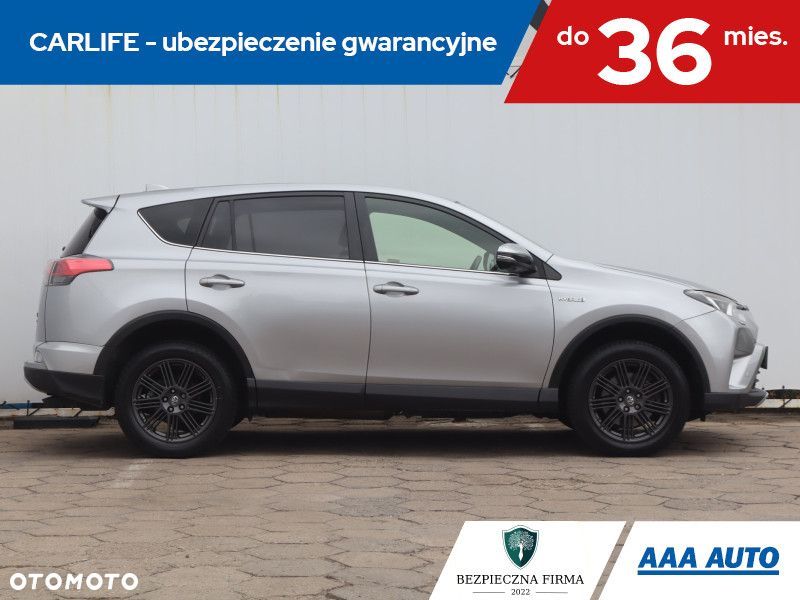 Toyota RAV4 - 8