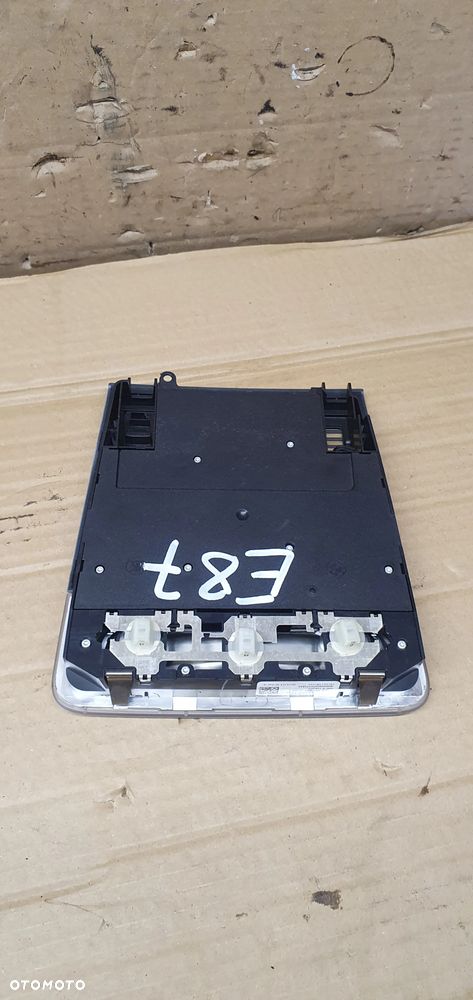 Lampka oświetlenie kabiny podsufitki BMW I E87 9137479 6932827 9138277 - 4