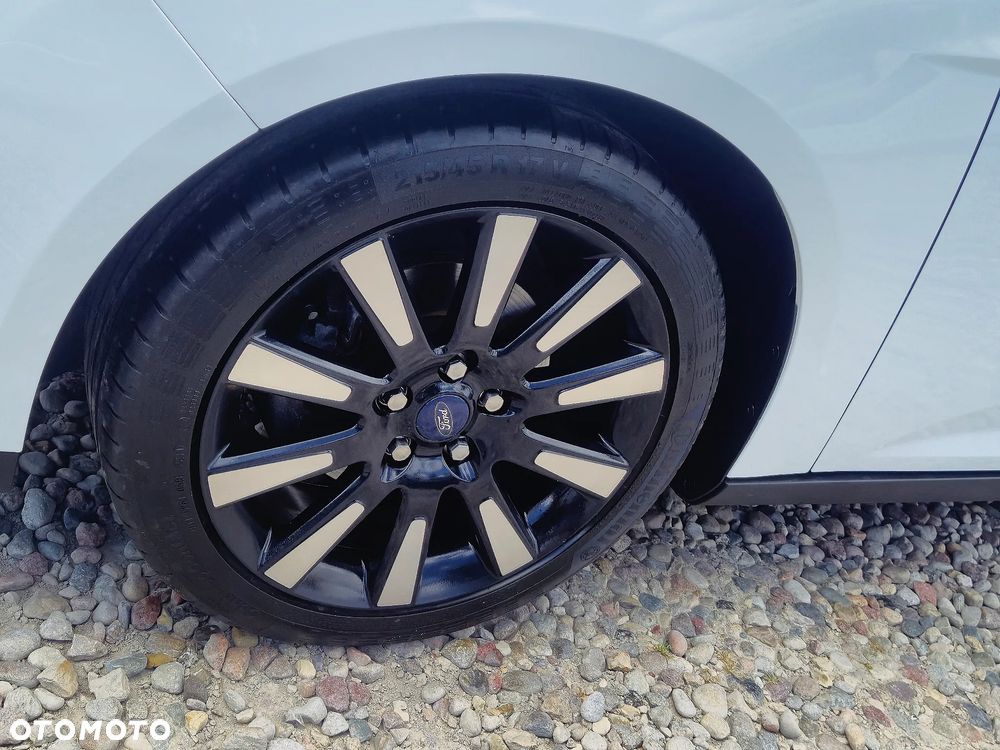 Ford Focus 1.6 TDCi DPF SYNC Edition - 37