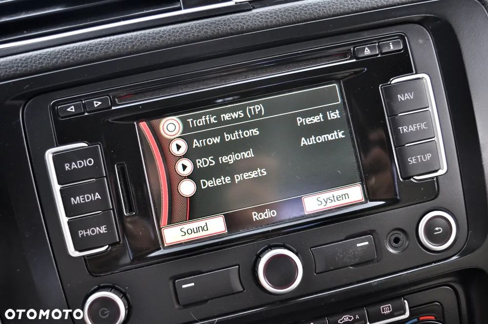 Volkswagen Jetta 1.6 TDI Comfortline - 29