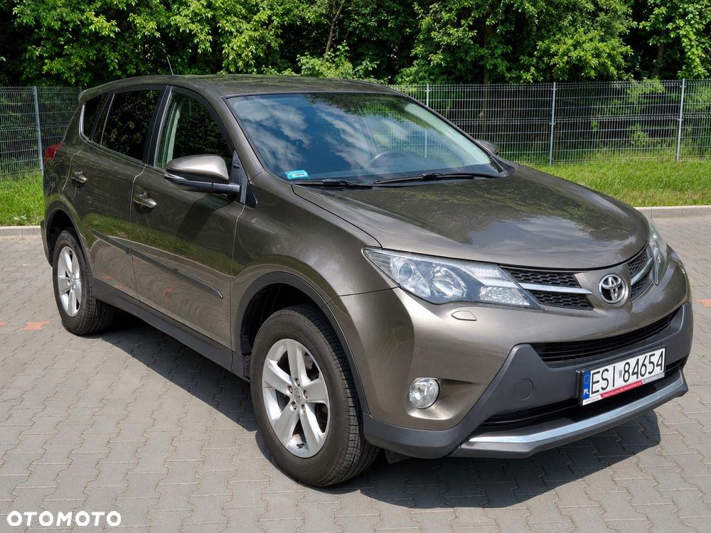 Toyota RAV4 2.0 D-4D Premium 4x2 - 4