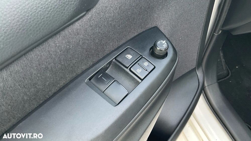 Toyota Yaris 1.5 VVT-i HSD Eco - 26