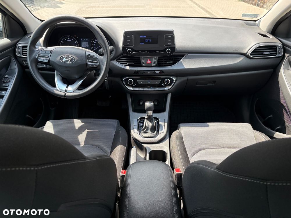 Hyundai i30 1.0 T-GDI Classic + DCT - 11