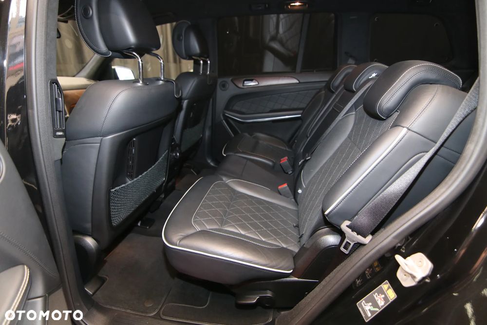 Mercedes-Benz GL - 21