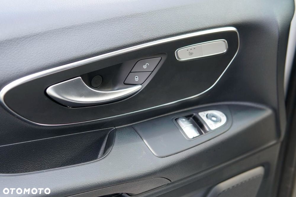 Mercedes-Benz VITO - 22