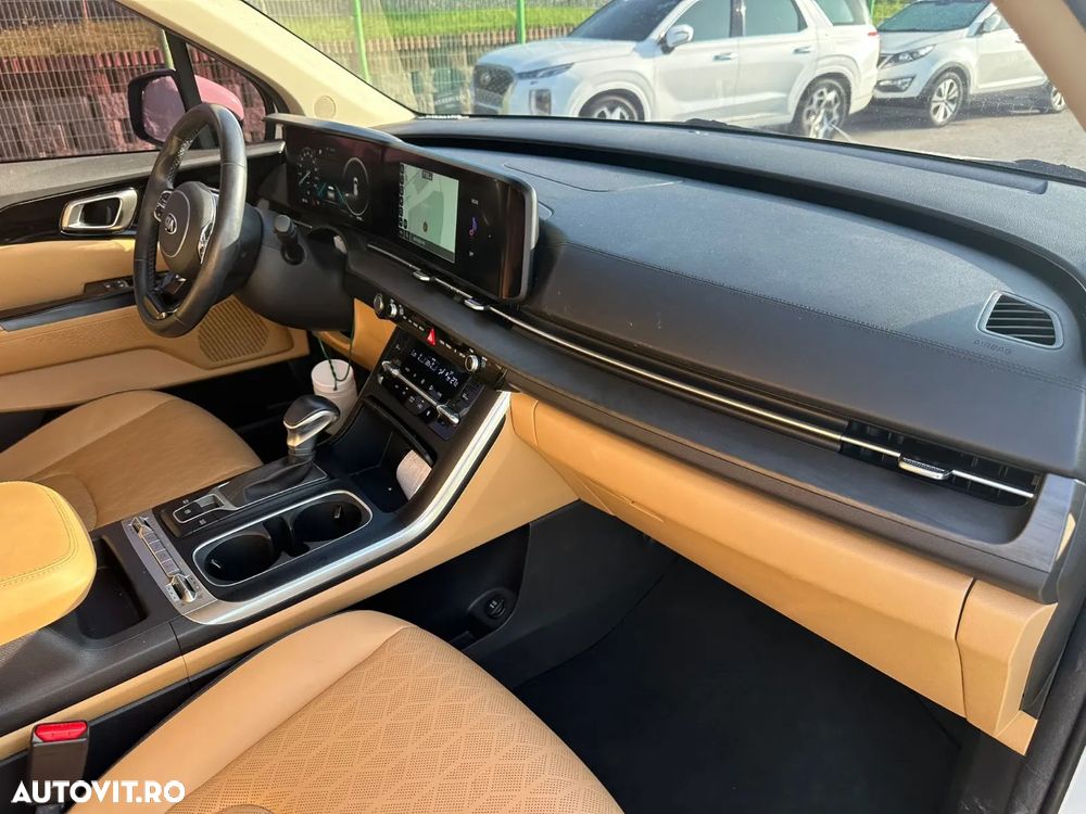 Kia Carnival - 6
