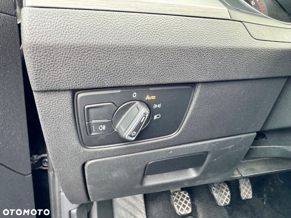Volkswagen Passat Variant 1.5 TSI EVO Business - 24