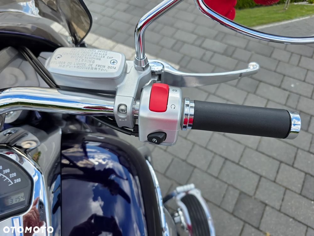 Suzuki Intruder - 20