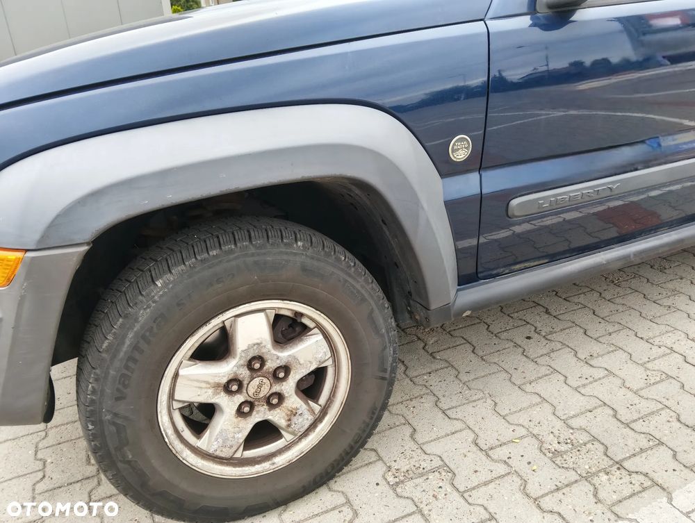 Jeep Liberty - 13