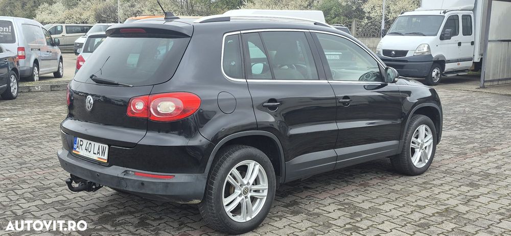 Volkswagen Tiguan - 3