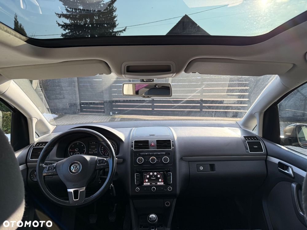 Volkswagen Touran 1.6 TDI DPF BlueMotion Technology Highline - 29