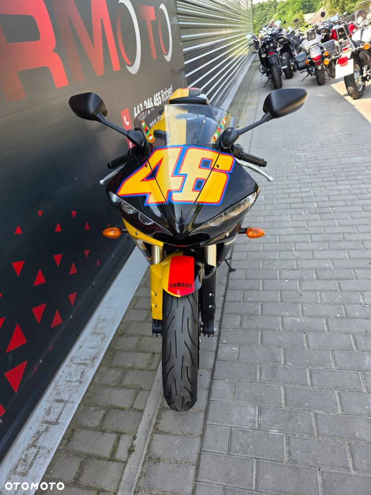 Yamaha R6 - 16