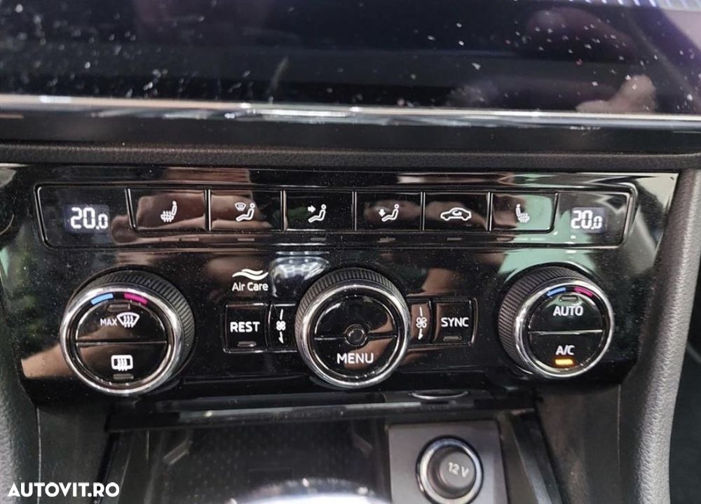 Volkswagen Passat 2.0 TDI SCR DSG Highline - 18