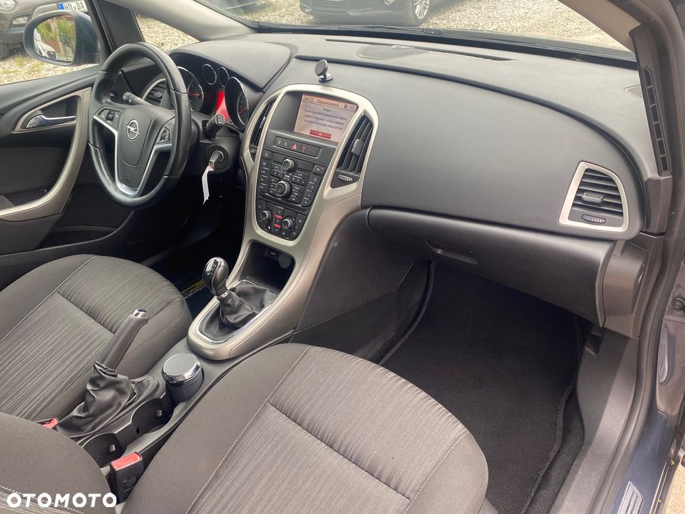 Opel Astra 1.4 Turbo Design Edition - 25
