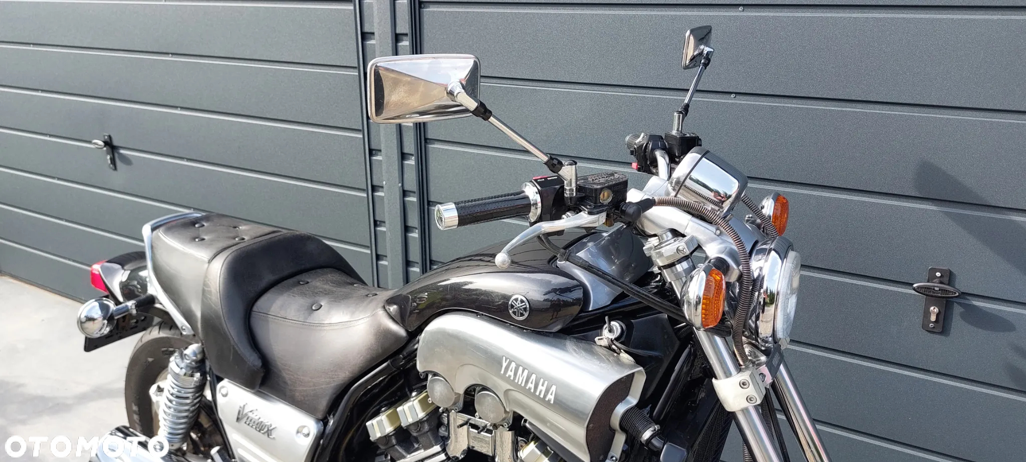 Yamaha V-MAX - 33