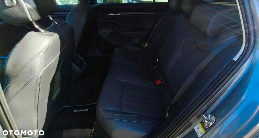 Skoda Superb 2.0 TDI SCR 4x4 L&K DSG - 12