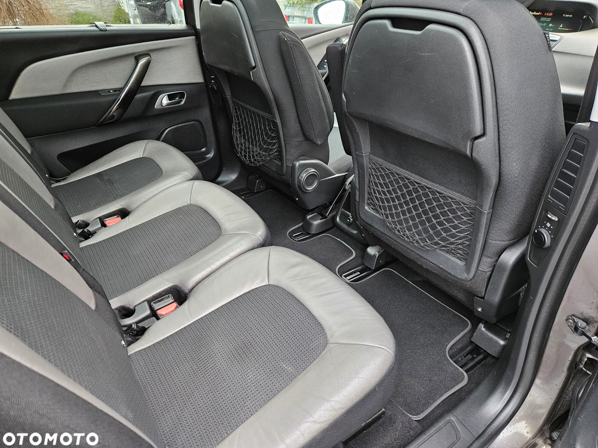 Citroën C4 Picasso BlueHDi 120 Exclusive - 24