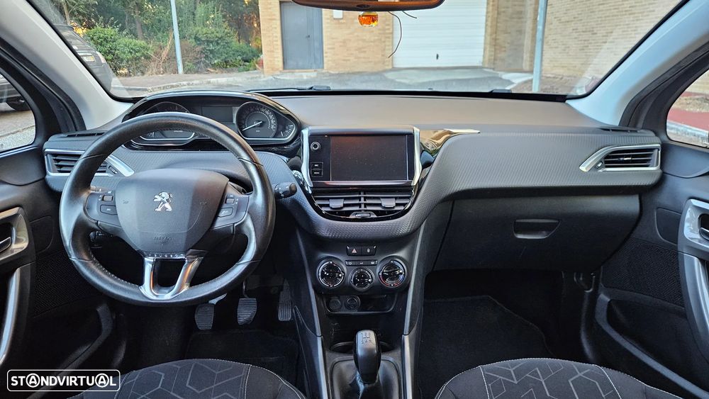 Peugeot 2008 1.6 BlueHDi Allure - 14
