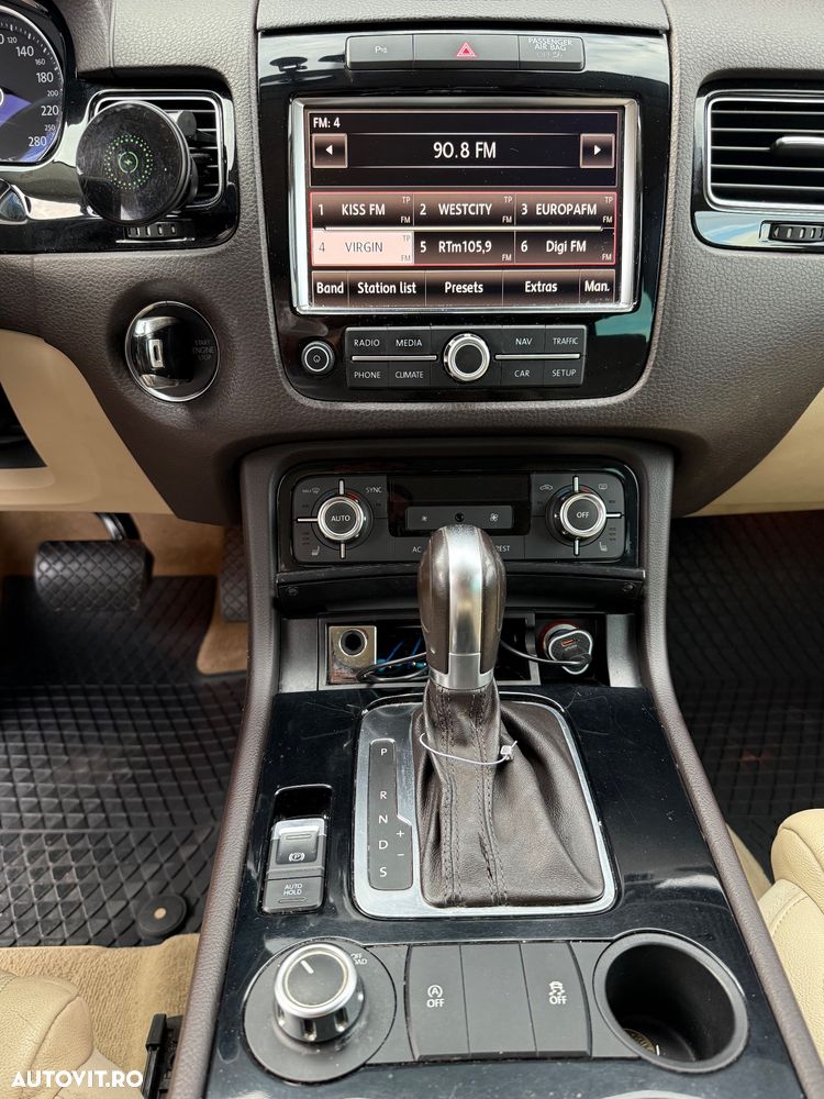 Volkswagen Touareg 3.0 V6 TDI BMT - 14