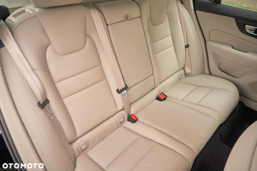 Volvo V60 B4 D Geartronic Inscription - 28