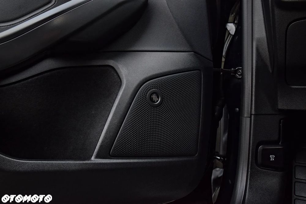 Ford Focus 1.5 EcoBoost Titanium X - 38