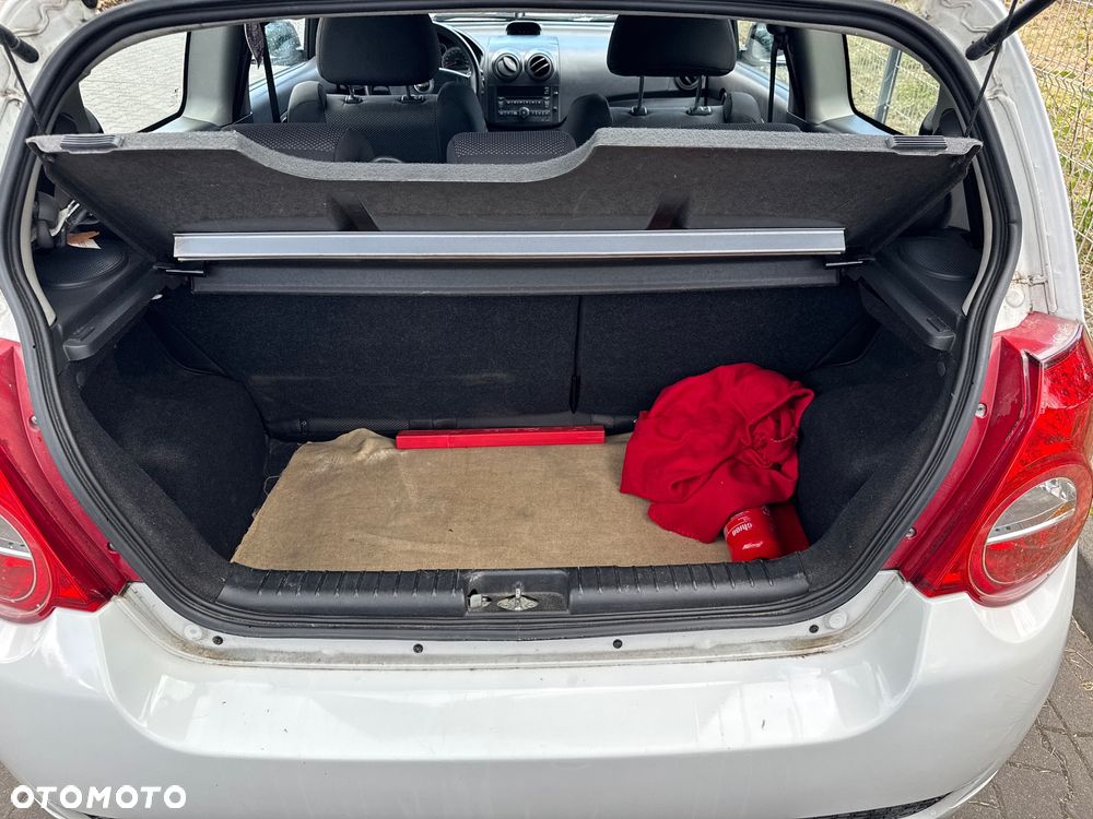 Chevrolet Aveo - 12