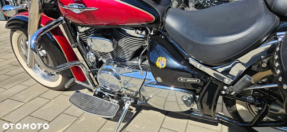 Suzuki Intruder - 9