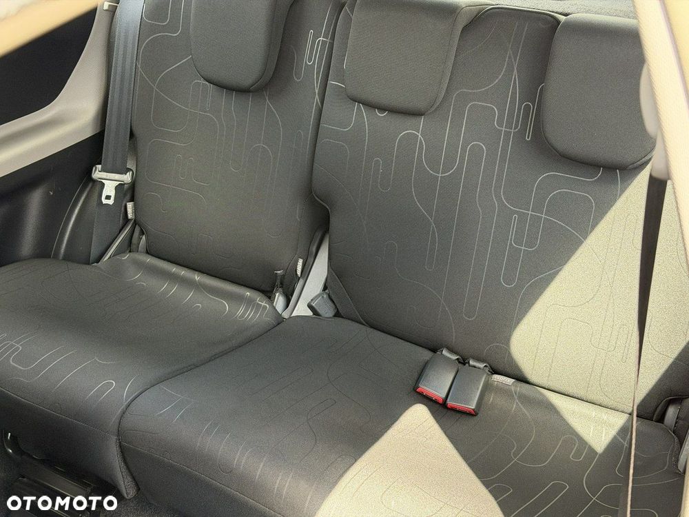 Toyota Yaris - 11
