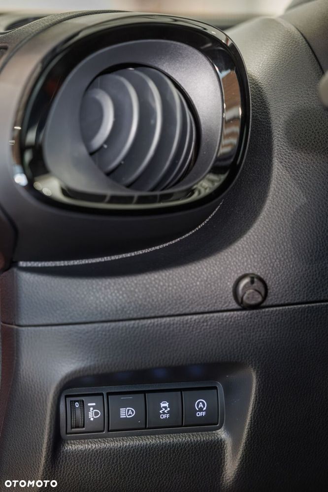 Toyota Aygo X - 36