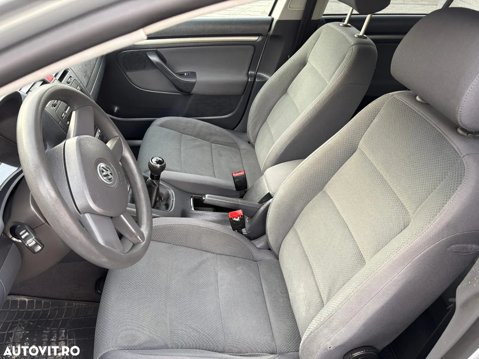 Volkswagen Golf - 12